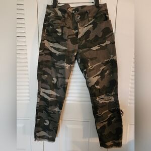 Camouflage Distressed Jeans
